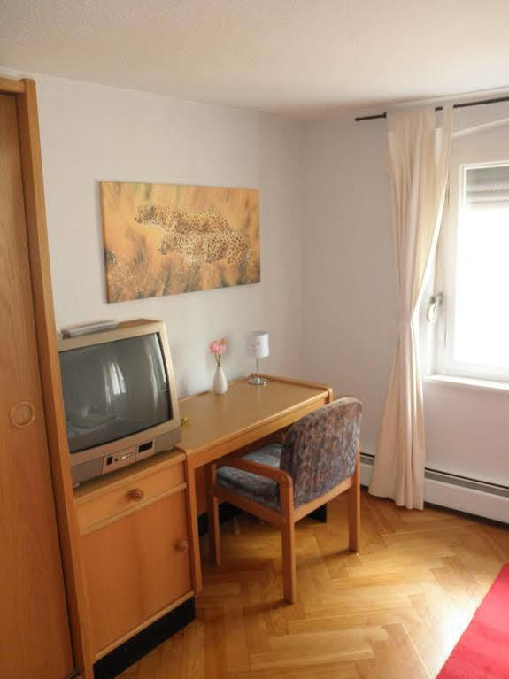 Pension Holzgarten Regensburg Exterior photo